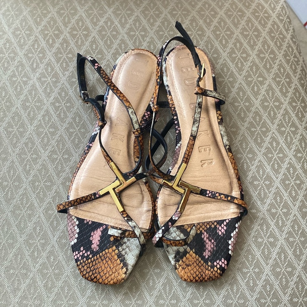 Sandles TED BAKER
